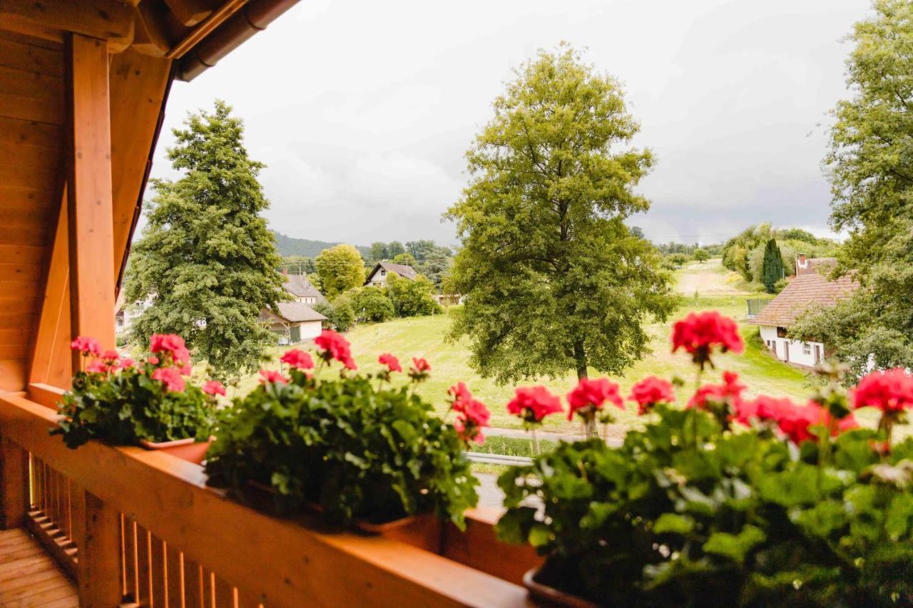 Holzerhof-Ferienwohnungen Генгенбах Экстерьер фото